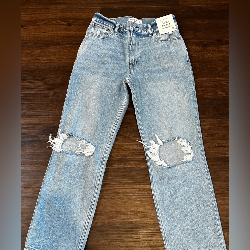 Abercrombie & Fitch '90s Straight Jeans